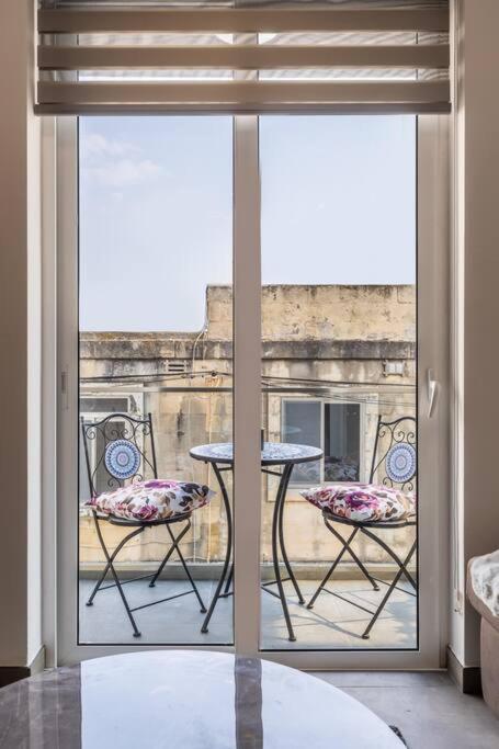 Nocturnal Elegance Apartment By Solea سليمة المظهر الخارجي الصورة